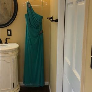 Alex Evening Dress in Green